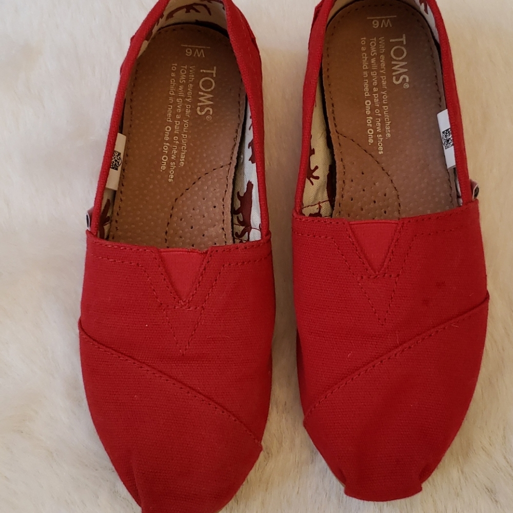 Red Toms